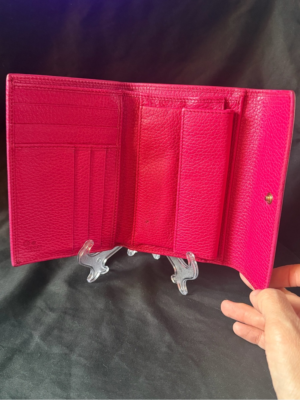 Gucci Trifold Leather Wallet - Picture 12 of 15